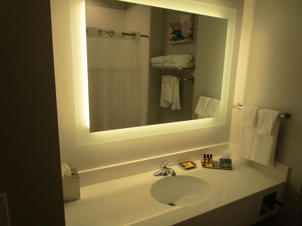 Reddy Hotel Bonham Esterno foto